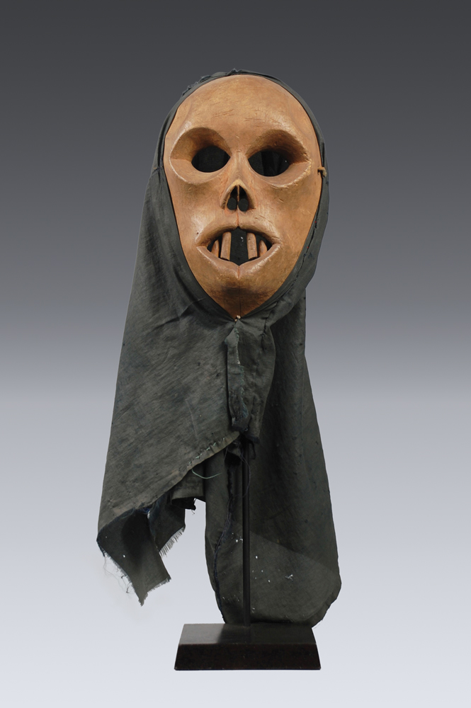 thumbnail of Object made out of wood, cloth, pigment, string titled Mask (skull), Makua.