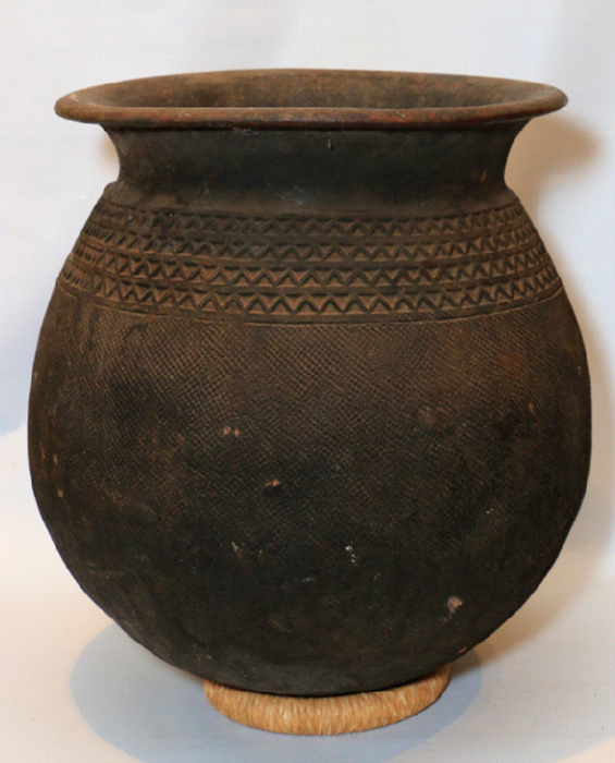 thumbnail of Clay vessel from Grasslands, Cameroon.